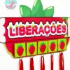 🏫Fichas de liberações para sala de aula ✅A utilização de fichas de permissão é uma prática importante na gestão da sala de aula. Elas oferecen diversos benefícios, tais como: ✅Segurança: Permitem um registro rápido de quem está fora da sala. ✅Gestão de tempo: Reduzem interrupções, tornando o processo mais fluido. ✅Responsabilidade: Desenvolvem o senso de autonomia e a capacidade dos alunos de seguir regras. Páginas:2 Tamanho:70cmx60cm