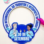 bambolê para foto setembro surdo,DIA INTERNACIONAL DA TRADUTOR E INTÉRPRETE DE LIBRAS PAINEL, PAINEL DIA DO INTÉRPRETE DE LIBRAS,23 DE SETEMBRO DIA INTERNACIONAL DA LÍNGUA DE SINAIS PAINEL, LÍNGUA DE SINAIS PAINEL,setembro surdo ,painel setembro surdo,setembro azul, setembro surdo, libras,língua de sinais,dia do surdo,surdo,dia nacional da educação de surdos, dia nacional da libras,LIBRAS ,SURDO,PAINEL DIA DA LIBRAS , painel dia da educação de surdo, inclusão ,ASL, 23 DE ABRI, 24 DE ABRIL