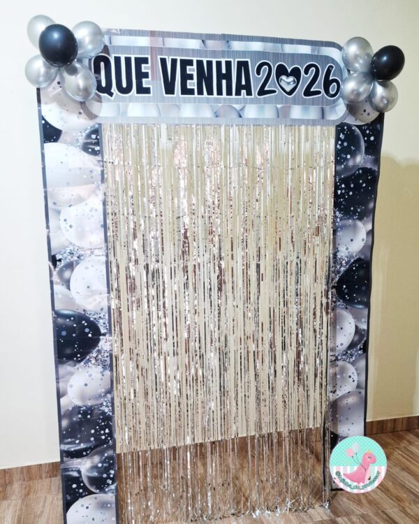 Ano novo, retrospectiva, fim de ano, confraternização, despedida, celebração, renovação, expectativa, acolhimento, boas-vindas, novos começos, alegria, gratidão, memórias, mural de recordações, recomeço, reflexão, encerramento escolar, festa de fim de ano, unidos